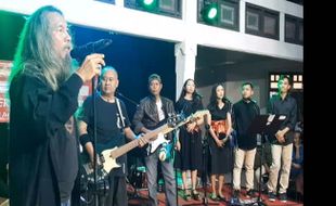 Tampil di TBJT Solo, Kiyai Mojo Band Luncurkan 3 Lagu Kritik Sosial Politik