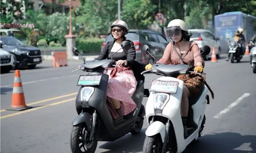 Tampil Menawan, Bikers Wanita Semarang Morning Ride Naik Honda Em1 e: