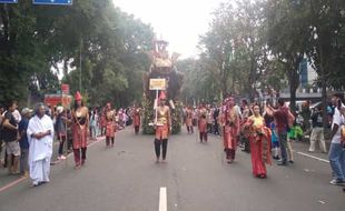 Parade Dekranas, Warga Solo: Mengenal Kebudayaan Indonesia