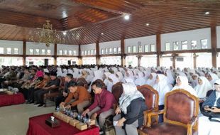 Lepas Jemaah Calhaj, Bupati Sragen Beri Pesan Begini