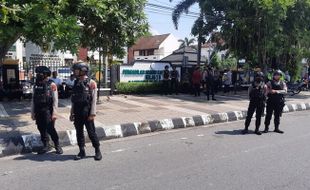 Sidang Kasus Penembakan Anggota Laskar di Colomadu Karanganyar Dijaga Polisi