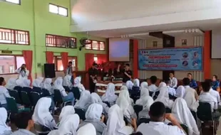 Di Karanganyar, Pemuda Jateng-BNN Ajak Siswa Berani Laporkan Kejahatan Narkoba