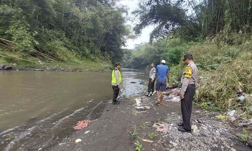 Latihan Rafting, Mahasiswa PGRI Kanjuruhan Malang Terseret Arus Sungai Brantas