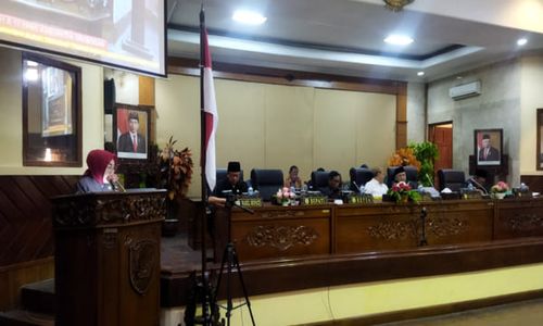 Bupati Grobogan Beri Jawaban di Paripurna Soal Raperda Pelaksanaan APBD 2023