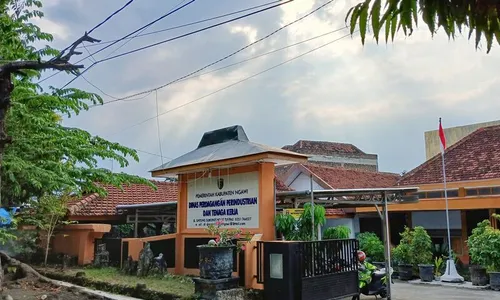 Diduga Langgar Aturan, Perusahaan di Ngawi Dilaporkan ke Dinas Tenaga Kerja