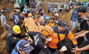 1 Korban Tertimbun Longsor di Lumajang Ditemukan, 2 Korban Lain Belum Ditemukan