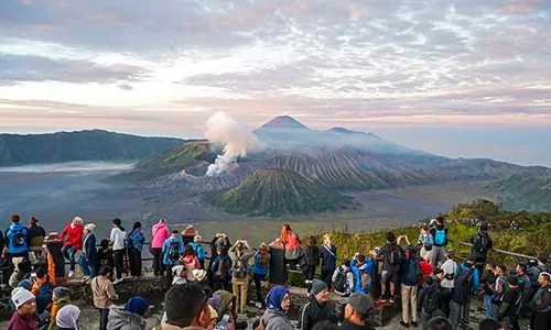 Punya Banyak Destinasi Wisata, Jatim Targetkan 324 Juta Wisatawan pada 2024