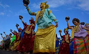 Ribuan Pelajar di Sulsel Menari Massal Tari Paduppa Pecahkan Rekor Muri