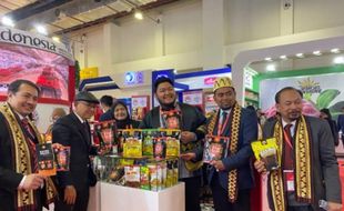 Berkat KUR BRI dan Rajin Ikut Pameran, Keripik Kulit Ikan Rafins Snack Mendunia