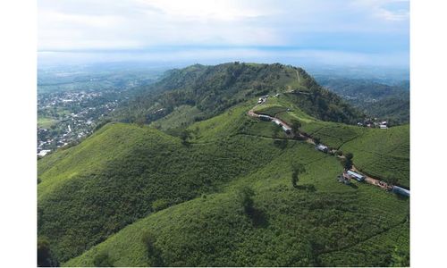 Prakiraan Cuaca Karanganyar Kamis 12 September 2024 Dominan Cerah Berawan