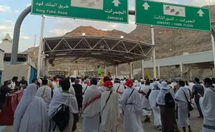 Selesai Lempar Jumrah, Jemaah Haji Wonogiri akan Tawaf di Makkah Lebih Awal