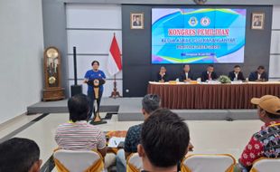 Ketua Demokrat Jateng Pimpin Askab PSSI Karanganyar