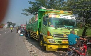 Sepeda Motor Hantam Truk di Karanganyar, Mahasiswa Asal Bekasi Meninggal