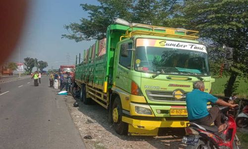 Sepeda Motor Hantam Truk di Karanganyar, Mahasiswa Asal Bekasi Meninggal