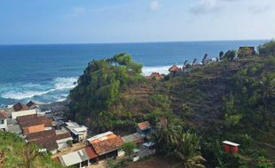 Gelombang Tinggi Terjang Laut Kidul, Nelayan Gunungkidul Panen Ikan Teri