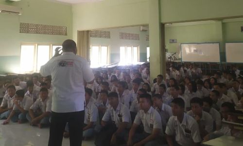 Hendak PKL, Siswa SMK Leonardo Klaten Dibekali Penyuluhan Antinarkoba