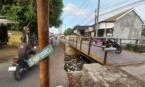 Ramai Dilalui Kendaraan, Warga Harap Pembangunan Jembatan Nogososro Tak Molor