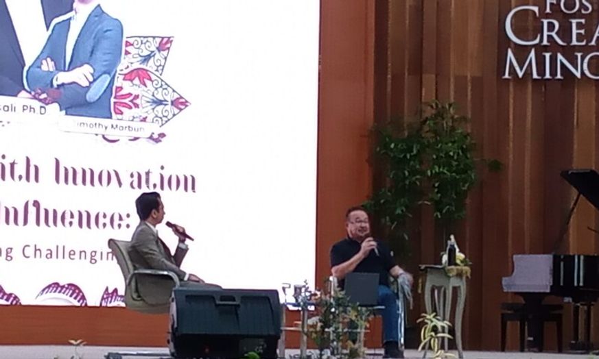 Di Hadapan Mahasiswa UKSW Salatiga, Rhenald Kasali Beri Petuah untuk Gen Z