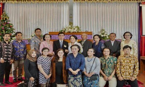 Hidup Bahagia di Tengah Keluarga Beragam Lintas Iman