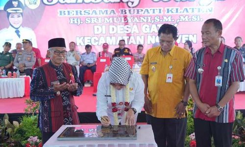 Sambang Warga, Bupati Resmikan Kios Desa di Rest Area Jalan Jatinom-Klaten