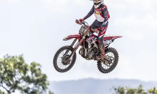 Crosser Astra Honda Alfarizi dan Arsenio Algifari Tuntaskan MXGP Lombok