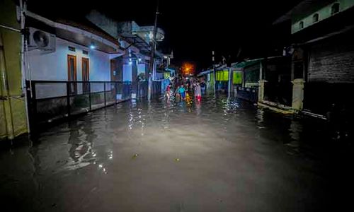 Diguyur Hujan Deras, Ratusan Rumah di Rangkasbitung Lebak Terendam Banjir