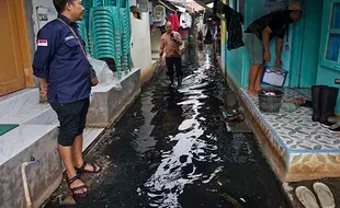 Pantarlih KPU Pekalongan Coklit Data Pemilih di Lokasi Terdampak Rob