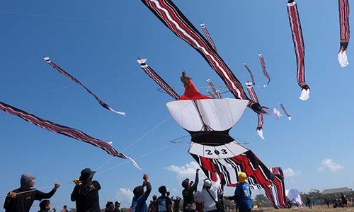 1.340 Peserta Meriahkan Festival Layangan Piala Gubernur Bali 2024