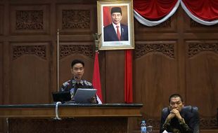 Rapat Paripurna Pengunduran Diri Gibran Rakabuming Raka dari Wali Kota Solo