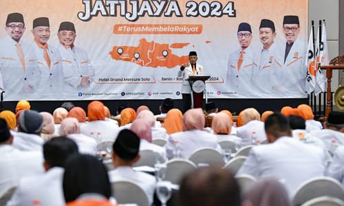 Ahmad Syaikhu Pimpin Pakta Integritas Anggota DPRD Terpilih PKS di Jatijaya