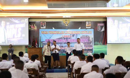 Tanamkan Kedisiplinan Siswa Baru, SMK Warga Isi MPLS dengan Kegiatan Bintalsik