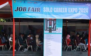 Digelar 2 Hari, Pencari Kerja Padati Solo Career Expo 2024 di Balai Kota Solo