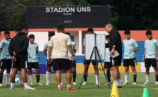 Latihan Timnas U-16 Jelang Laga Perebutan Juara 3 Piala AFF U-16 Lawan Vietnam