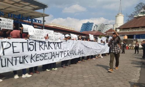 Minta Dilibatkan dalam Perencanaan Relokasi, PKL Teras Malioboro 2 Kembali Demo