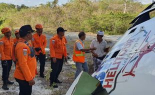 Diduga Terlilit Tali Layangan, Helikopter Bawa 5 Penumpang Jatuh di Bali