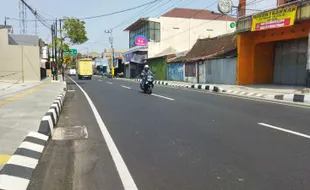 3 Ruas Jalan Kota Solo Diaspal Ulang, DPUPR Klaim Pengerjaan Sudah 50%