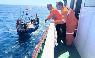 Update! Kapal asal Rembang Tenggelam di Karimunjawa, 9 ABK Selamat