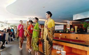 Mengagumi Pesona Kebaya saat Hari Kebaya Nasional di The Sunan Hotel Solo