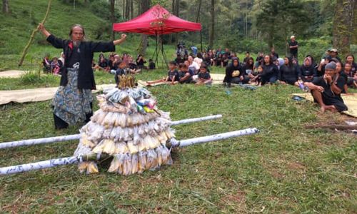 Pesan Konservasi Sumber Air di Balik Kirab Pager Banyu Lereng Merapi Klaten