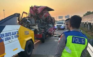 Brakk! Kecelakaan di Tol Boyolali Libatkan 2 Kendaraan, Ada Korban Meninggal