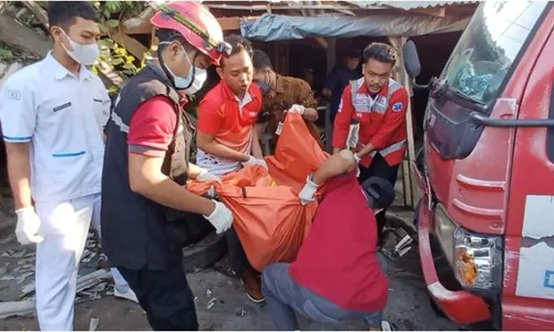 Lakalantas Truk Bermuatan Elpiji Vs Motor di Sambungmacan Sragen, 1 Meninggal