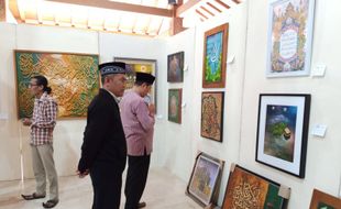 Beli Lukisan di Pameran MUI Salatiga Bisa Sekalian Beramal, Cek Kaligrafinya