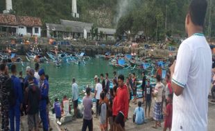 Perahu Nelayan Dihantam Ombak di Pantai Sadeng, 2 Selamat dan 1 Orang Hilang