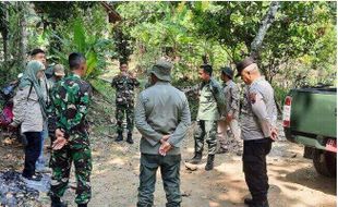 Jaga Kelestarian Hutan, Polsek Sambirejo Sragen Gelar Patroli Gabungan