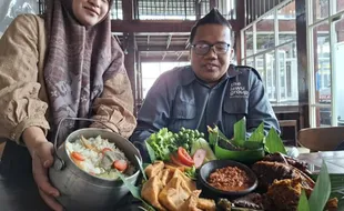 Saung Lawu, Wisata Kuliner Baru Khas Pasundan di Tawangmangu 