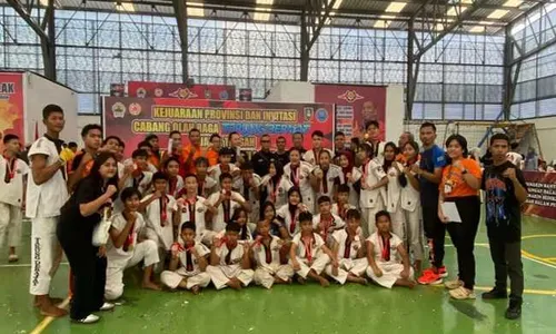 Luar Biasa! Seluruh Atlet Raih Medali, Tarung Derajat Solo Juara Umum Kejurprov