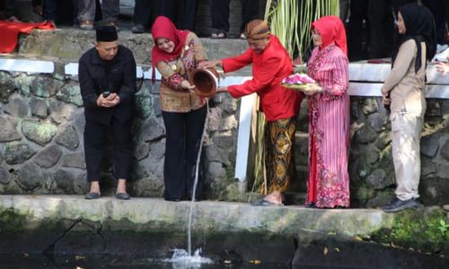 Ngubak Umbul, Tradisi Warga Gedaren Jatinom Klaten untuk Lestarikan Sumber Air