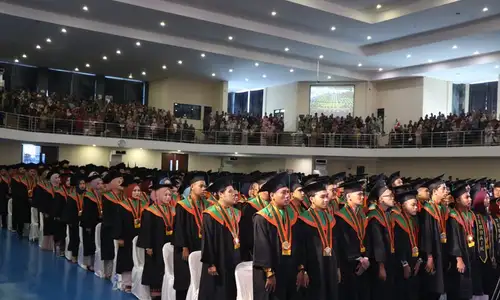 UIN Salatiga Wisuda 860 Mahasiswa dan Kali Pertama Luluskan Program Doktoral