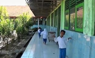 Tiga Ruang Kelas SDN di Magetan Nyaris Ambruk, Dikpora Panggil Kepala Sekolah