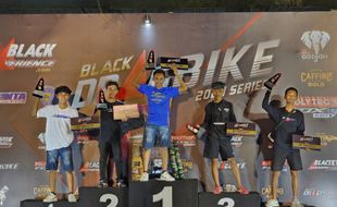 Pertama Kali, Motor Listrik POLYTRON Buktikan Ketangguhan di Arena DragBike